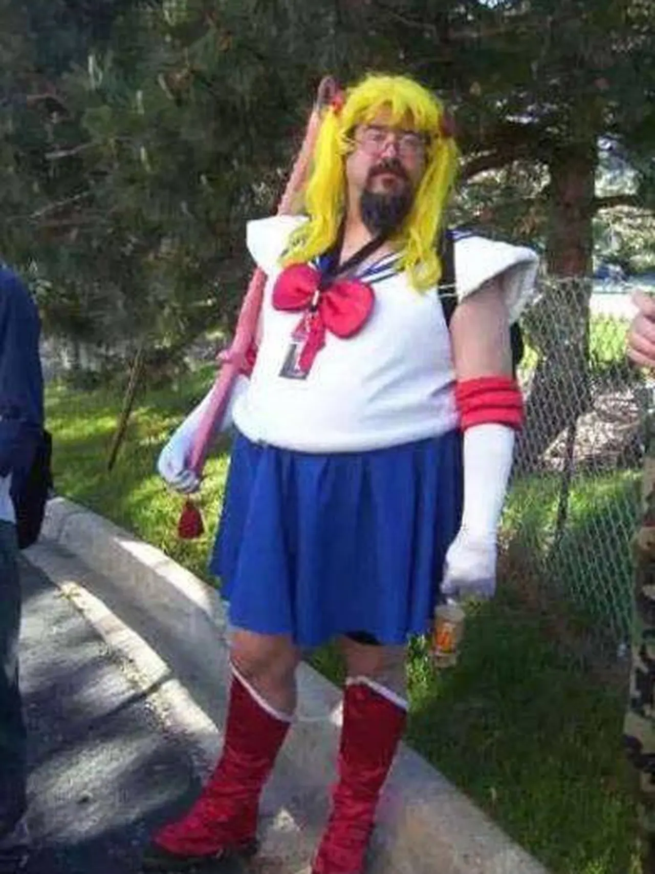 8 Potret Cosplay Gagal Penampilannya Jadi Absurd Banget Hot Liputan6