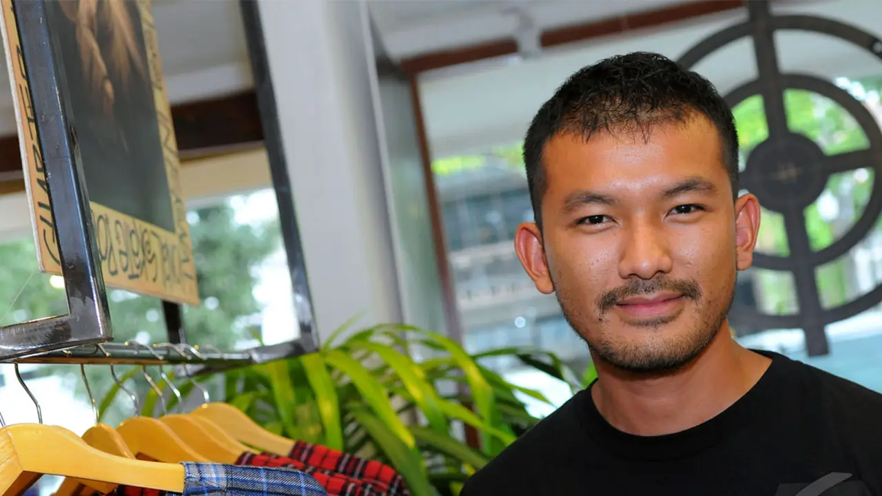 Artis Ini Menikmati Peran Sebagai Gay Showbiz Liputan