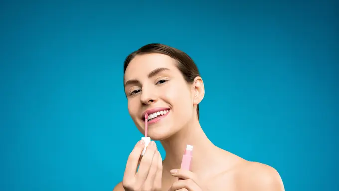 Panduan Menemukan Lipstik Nude Yang Sesuai Untukmu Beauty Fimela