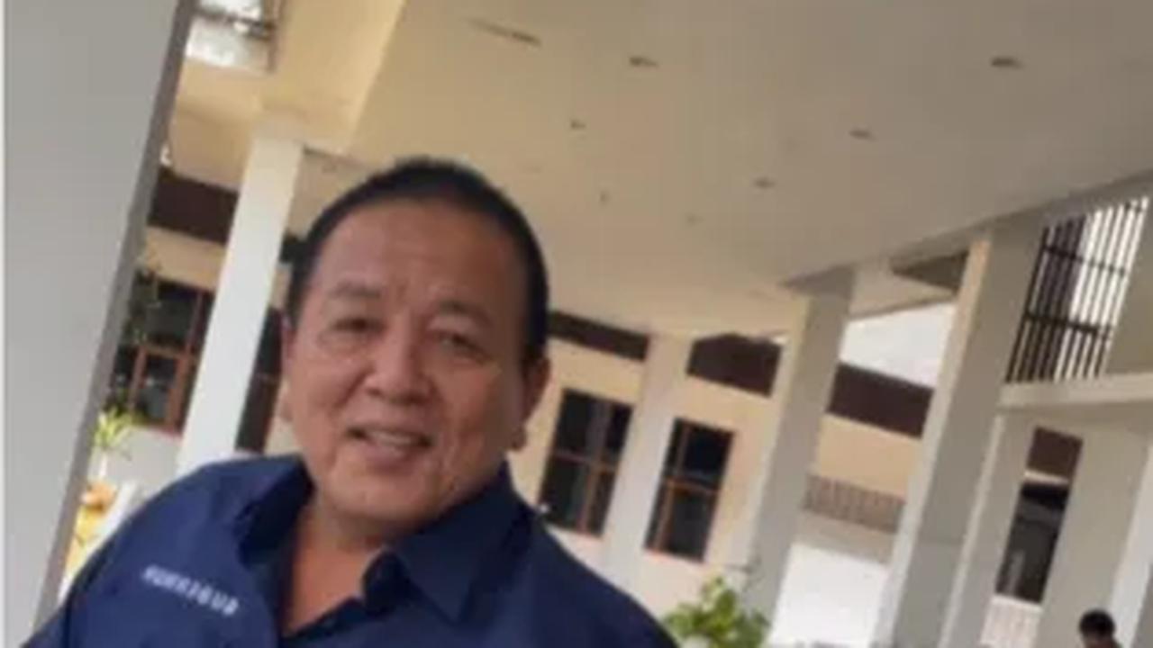 Gubernur Lampung Undang Hotman Paris Makan di Rumah Dinas, Netizen Langsung Ingat Jalan Rusak yang Viral 'Jalan Sudah Mulus Belum