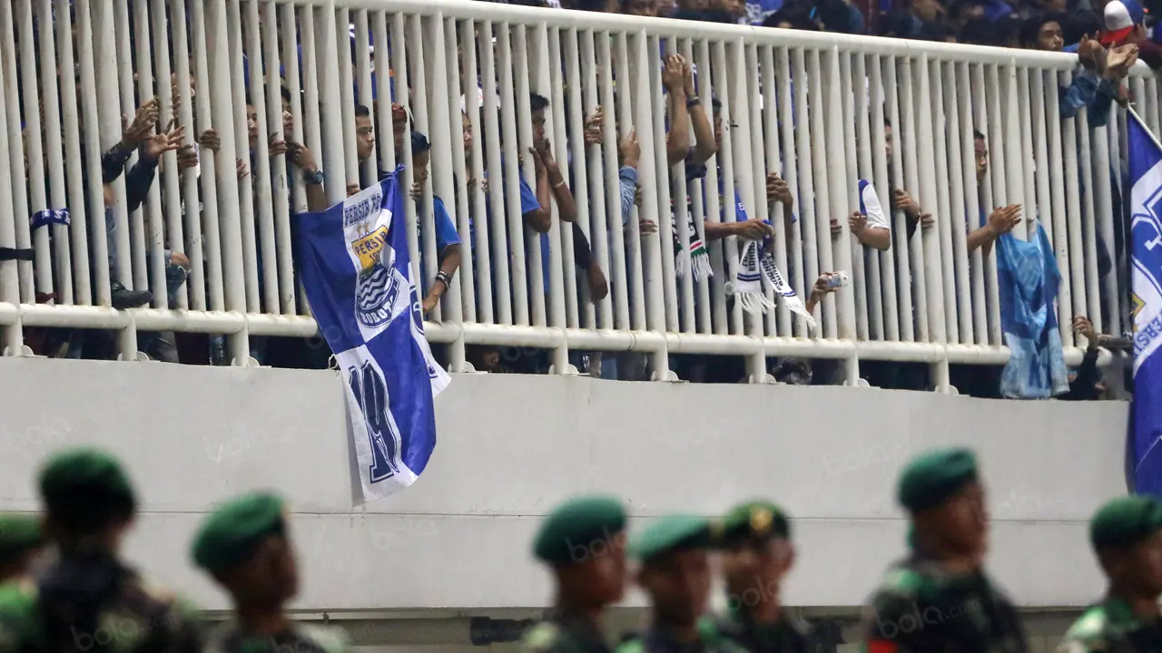 Sergio van Dijk dan Kim Kurniawan Cetak Gol, Persib Bandung Menang Telak