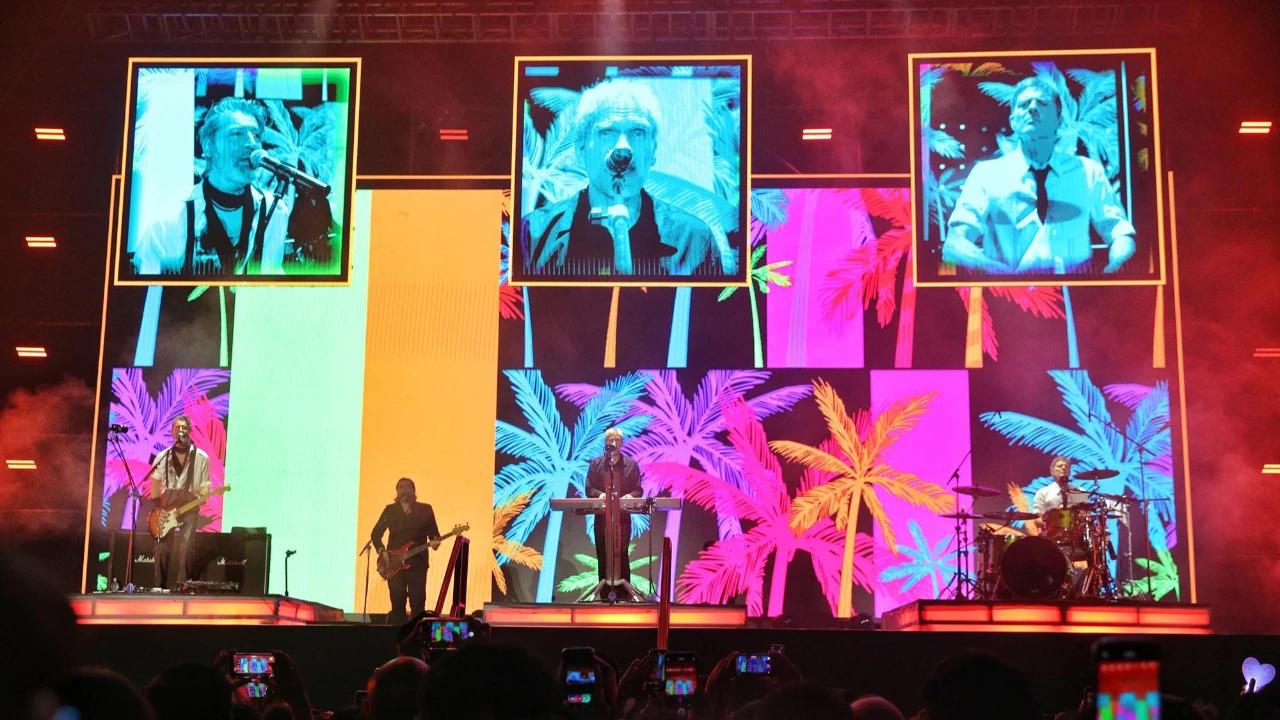 FOTO: Nostalgia Musik 90an Menghangatkan Panggung 90s Intimate 2nd Edition