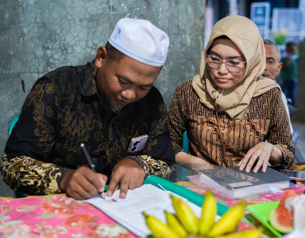 BRI Kudus Serahkan Mobil Suzuki XL7 Zeta untuk Pemenang Panen Hadiah Simpedes
