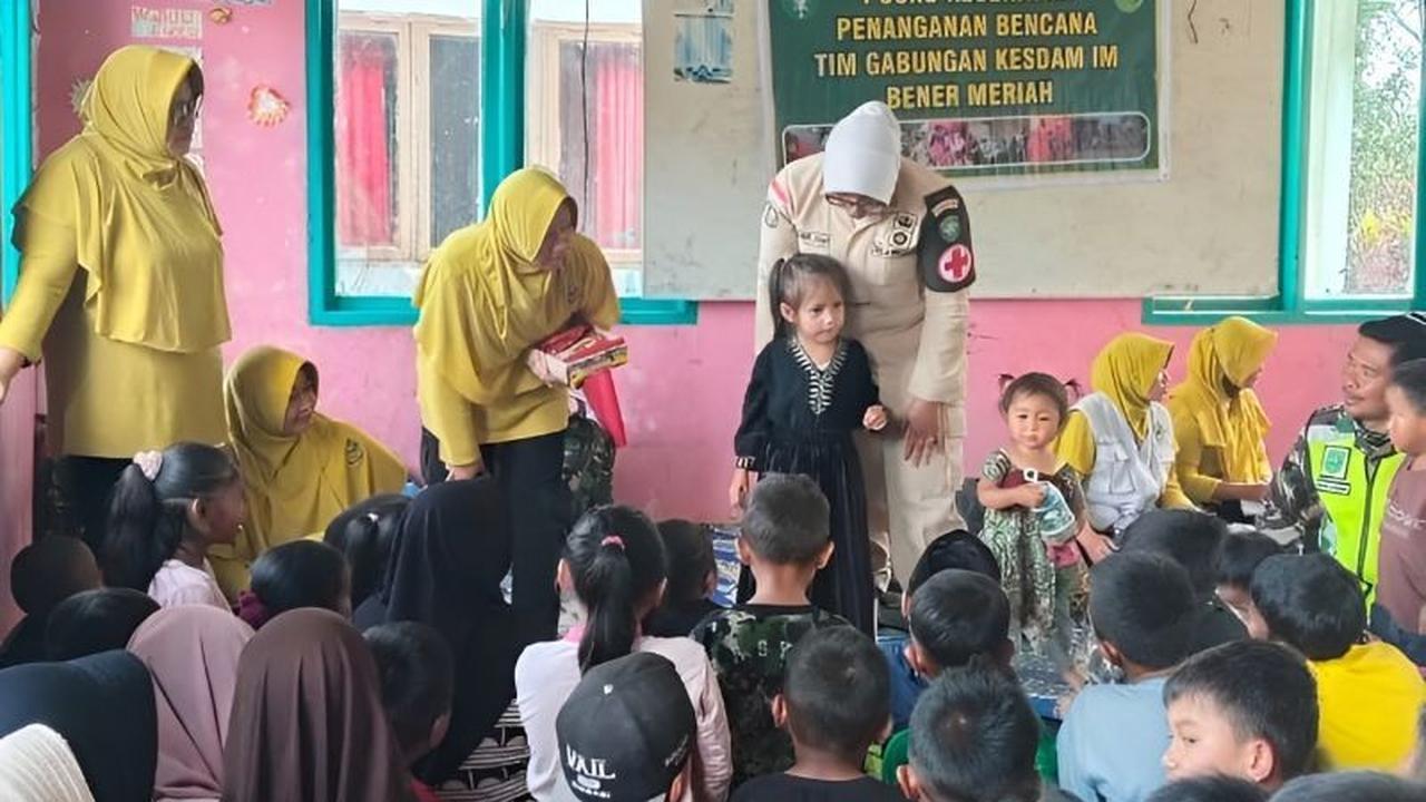 TNI Beri Pelayanan Medis dan Trauma Healing di Aceh, Pulihkan Warga Terdampak Banjir