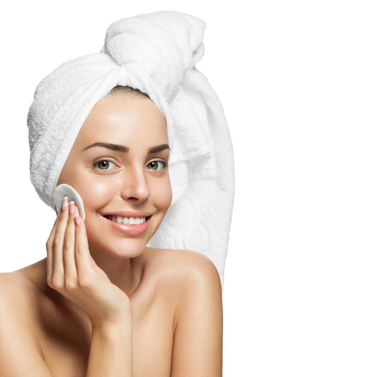Skincare Ingredients: Salicylic Acid untuk Kulit Berjerawat