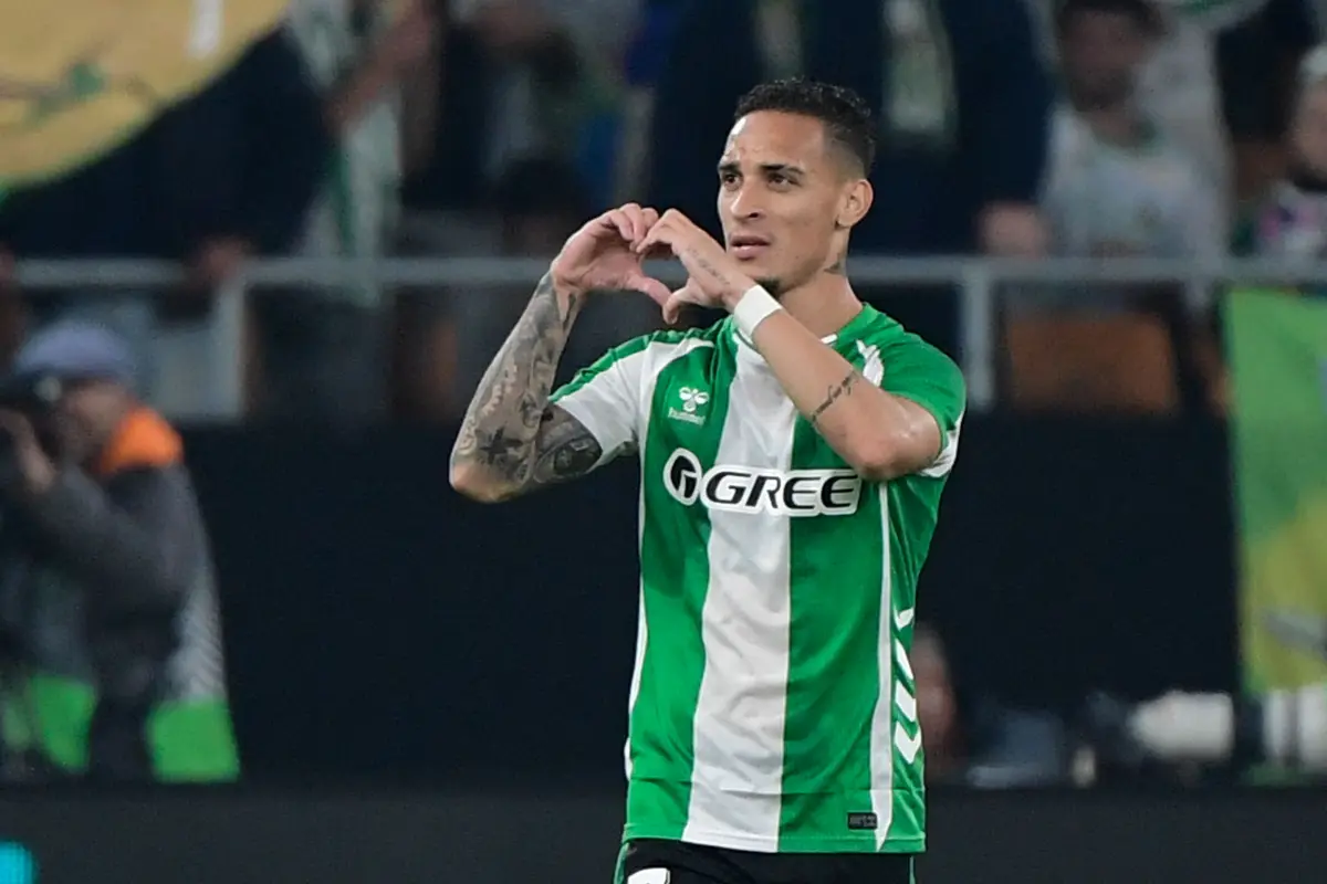 Foto: Gol Cantik Selebrasi Unik Antony untuk Real Betis, Minggir Ex MU Nih