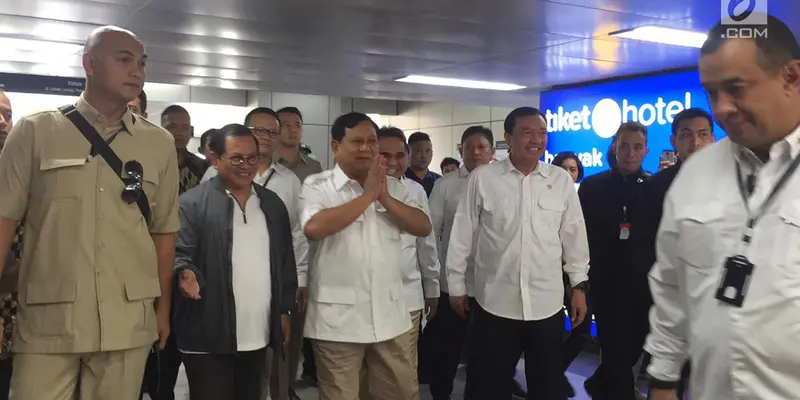 Prabowo Tiba di Stasiun MRT Lebak Bulus