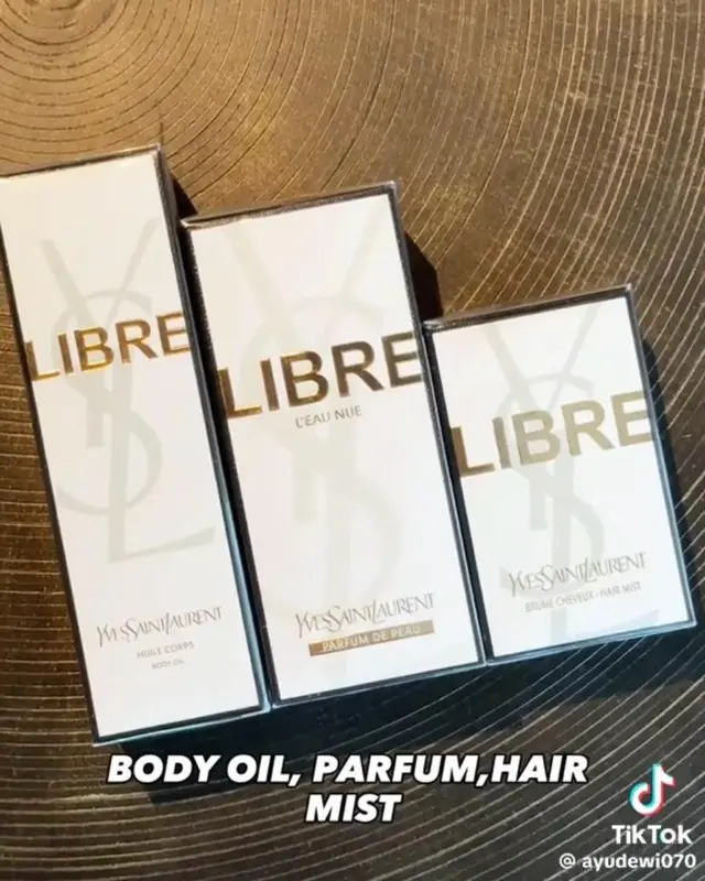 Lihat di sini isi hampers mewah bridesmaid dan groomsmen Luna Maya dan Maxime Bouttier.[@ayudewi070].