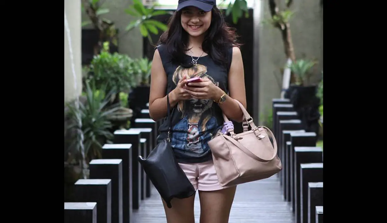 Di akun Instagramnya, Hengky Kurniawan juga rajin mengunggah foto Sonya sendiri. (instagram.com/hengkykurniawan)