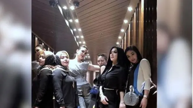 Luna Maya-Syahrini