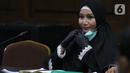 Terdakwa dugaan suap dan tindak pidana pencucian uang terkait kepengurusan fatwa untuk Djoko Tjandra di Mahkamah Agung, Pinangki Sirna Malasari saat menjalani sidang di Pengadilan Tipikor Jakarta, Senin (2/11/2020). Sidang mendengar keterangan saksi-saksi. (Liputan6.com/Helmi Fithriansyah)