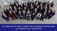 Kepala Eksekutif Pengawas Perbankan OJK, Dian Ediana Rae telah menghadiri pertemuan Basel Committee on Banking Supervision (BCBS) pada 22 &ndash; 23 Maret 2023 di Hong Kong