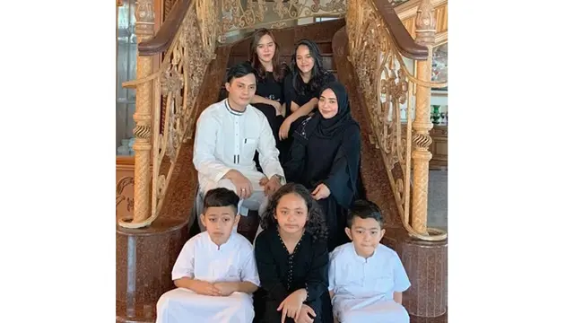 6 Potret Dewi Nurmania Anak Sulung Muzdalifah, Disebut Mirip Kahiyang Ayu