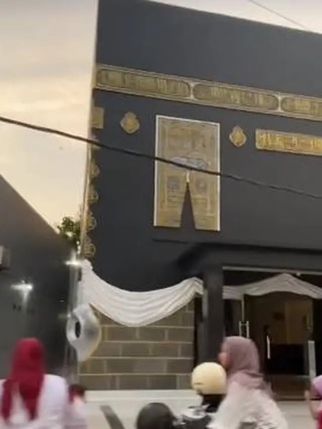 Viral masjid di Jepara Punya Desain Mirip Ka'bah Ini Ramai Dikunjungi