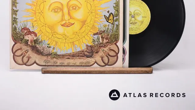 Album perdana band Klaatu