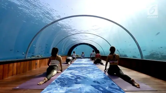 Sebuah resort di Maladewa menawarkan tempat yoga di bawah laut dengan pemandangan luar biasa indah.