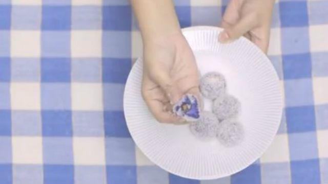 Nikmatnya Klepon Janda, Jajanan Pasar yang Gurih Sekaligus Manis