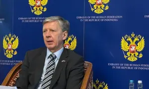 Duta Besar Rusia untuk ASEAN Evgeny Zagaynov dalam press briefing di Jakarta, Rabu (24/6/2026). (Dok. Liputan6.com/Khairisa Ferida)