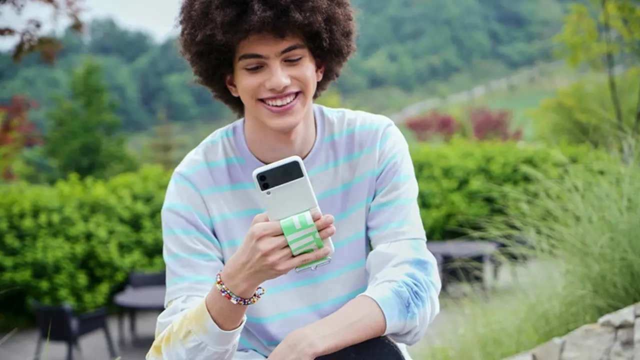 Cari Tahu Kesamaan Teknologi Samsung Galaxy Z Fold3 5G dan Galaxy Z Flip3 5G