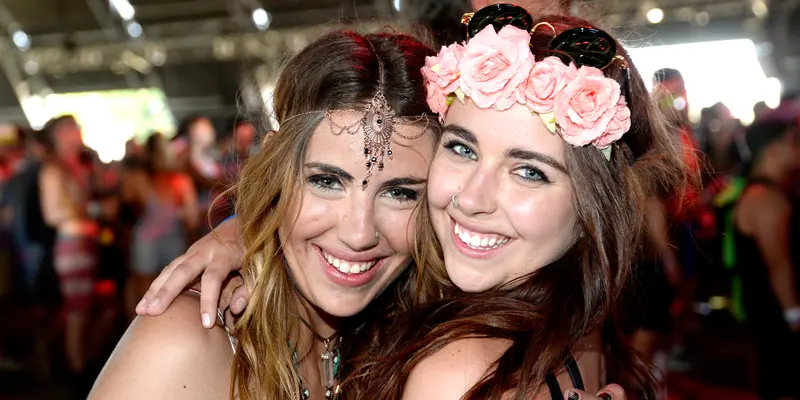 20160416-Gadis-Seksi-USA-Festival-Musik-Coachella-AFP