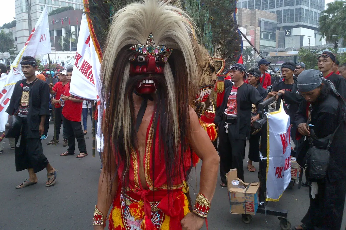 Disewa Rp 5 Juta, Reog Hibur Buruh di Bundaran HI
