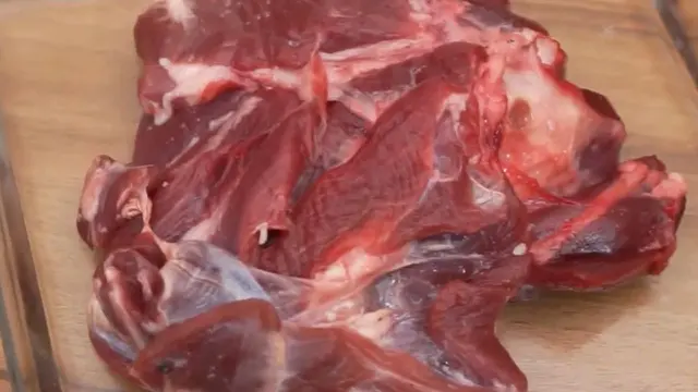 Daging Kambing yang Masih Segar.