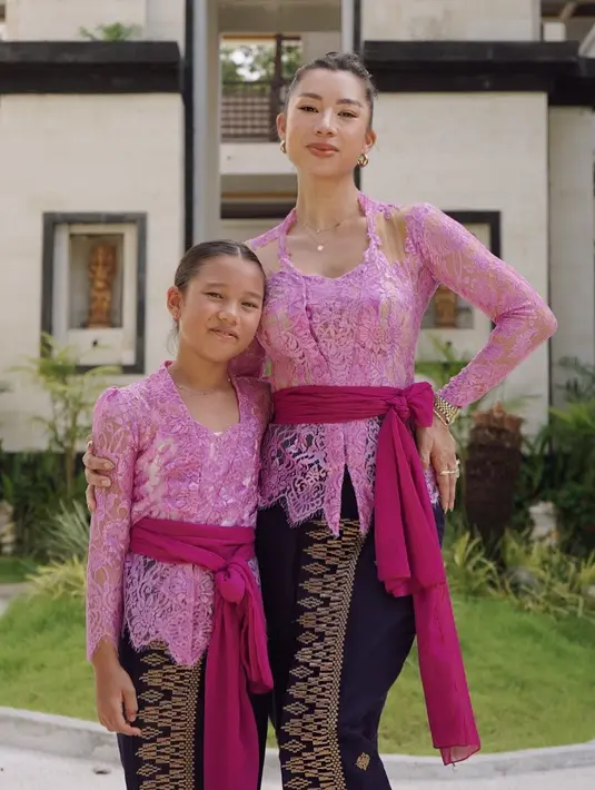 Jennifer Bachdim dan Irfan Bachdim (Instagram/jenniferbachdim)