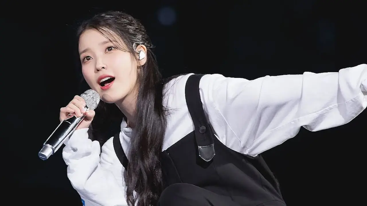 IU