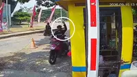 Pria Lepaskan Tembakan di UIN Raden Intan Lampung, Aksinya Terekam CCTV