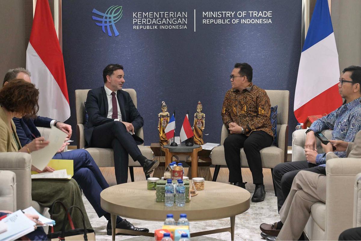 FOTO: Mendag Budi Santoso bertemu Mendag Prancis Laurent Saint-Martin di Jakarta