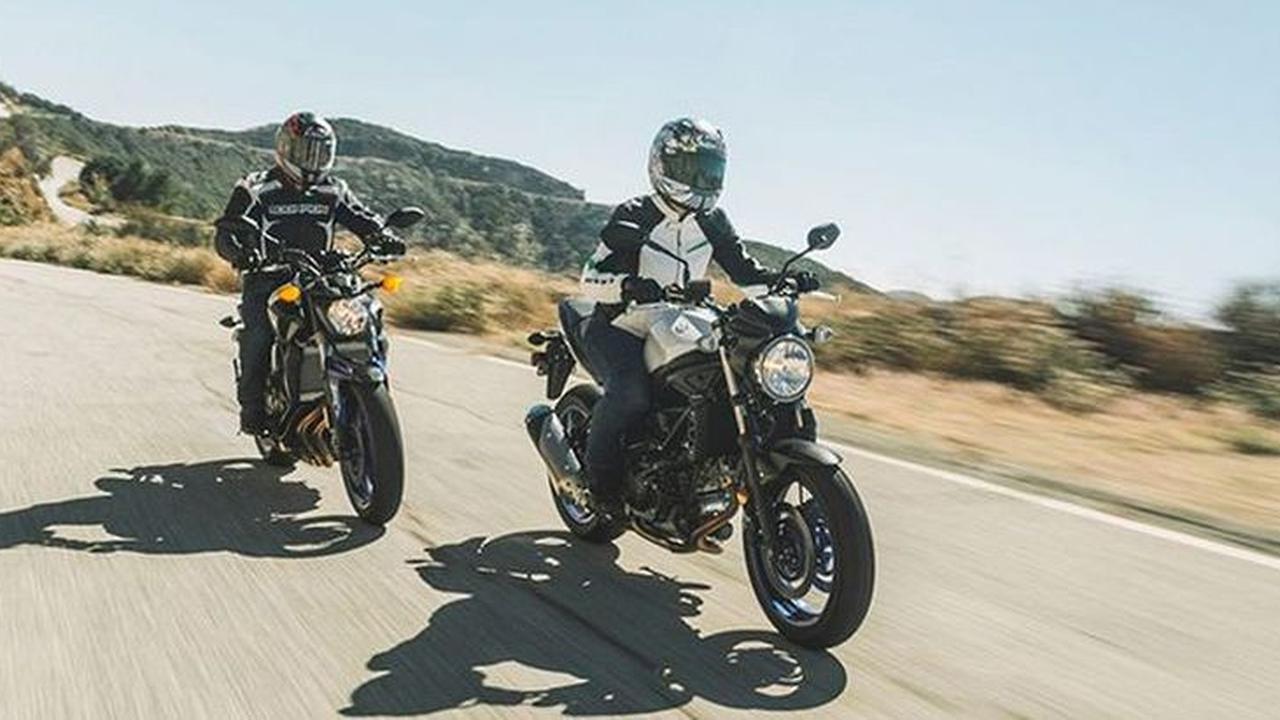 sepeda motor touring.