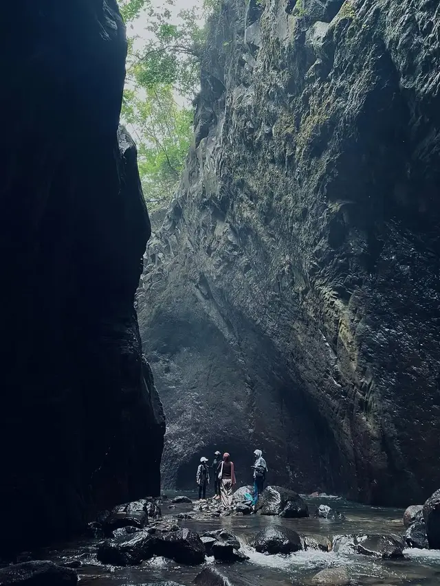 Air Terjun Embun Pelangi