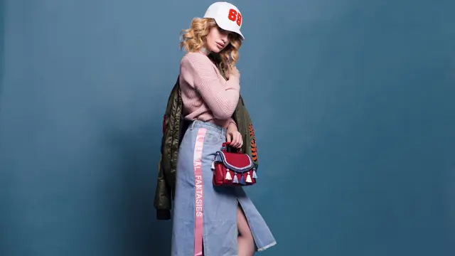 4 Tips Padu Padan Warna Baju agar Terlihat Stylish dan Lebih Menarik