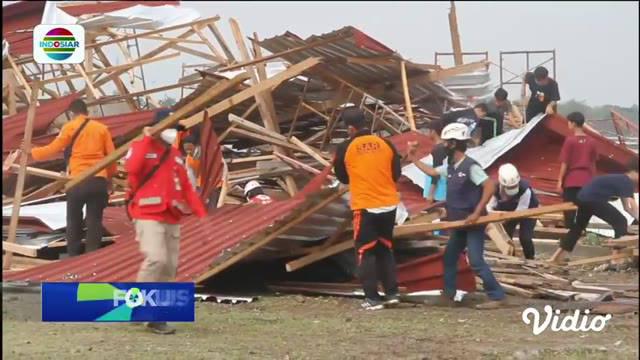 Fokus Pagi mengangkat beberapa topik berita di antaranya, Rumah Roboh, Ibu dan Balita Tewas, Gempa Magnitudo 3 Guncang Ambarawa dan Salatiga, Banjir Bandang Terjang Belasan Desa.