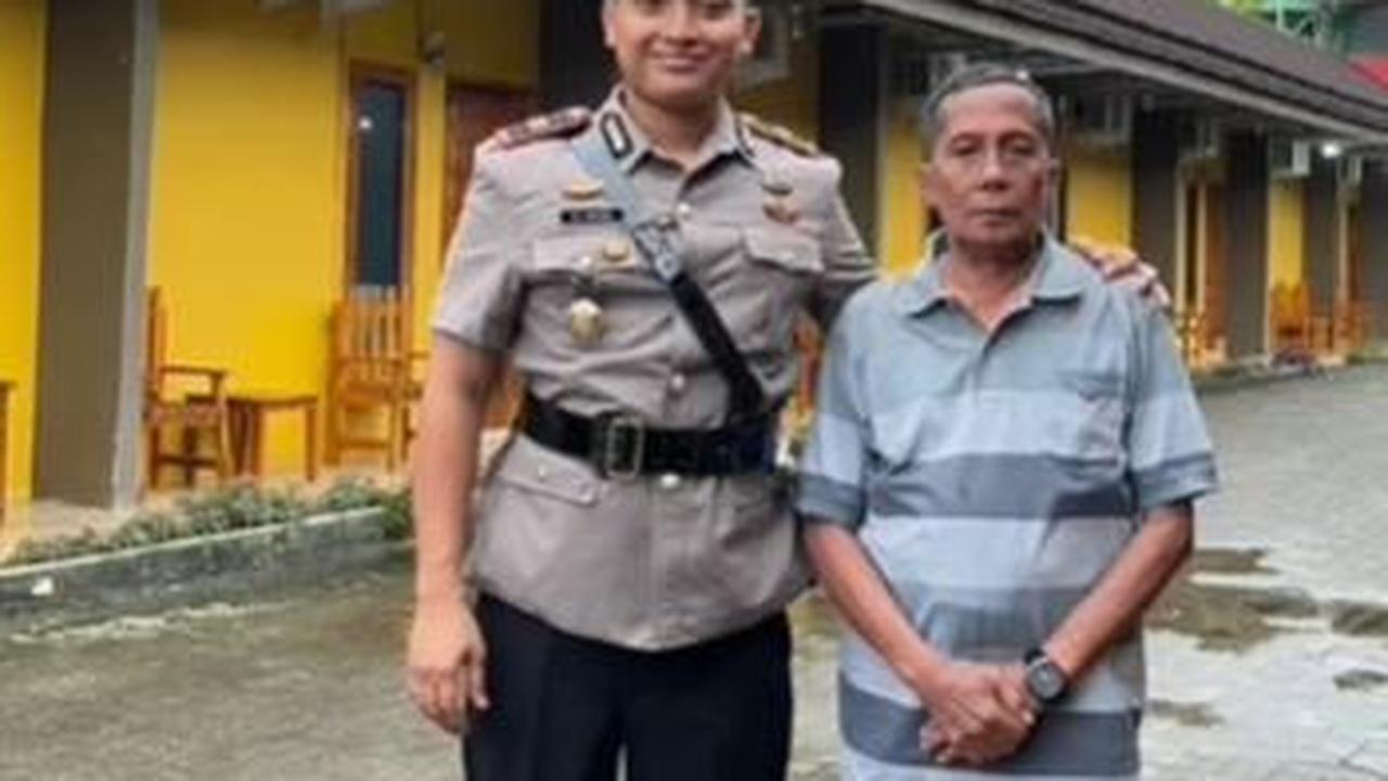 Potret saat pertama kali ditugaskan di Lampung dan didampingi oleh sang Ayah yang senantiasa memberikan dukungan kepadanya.