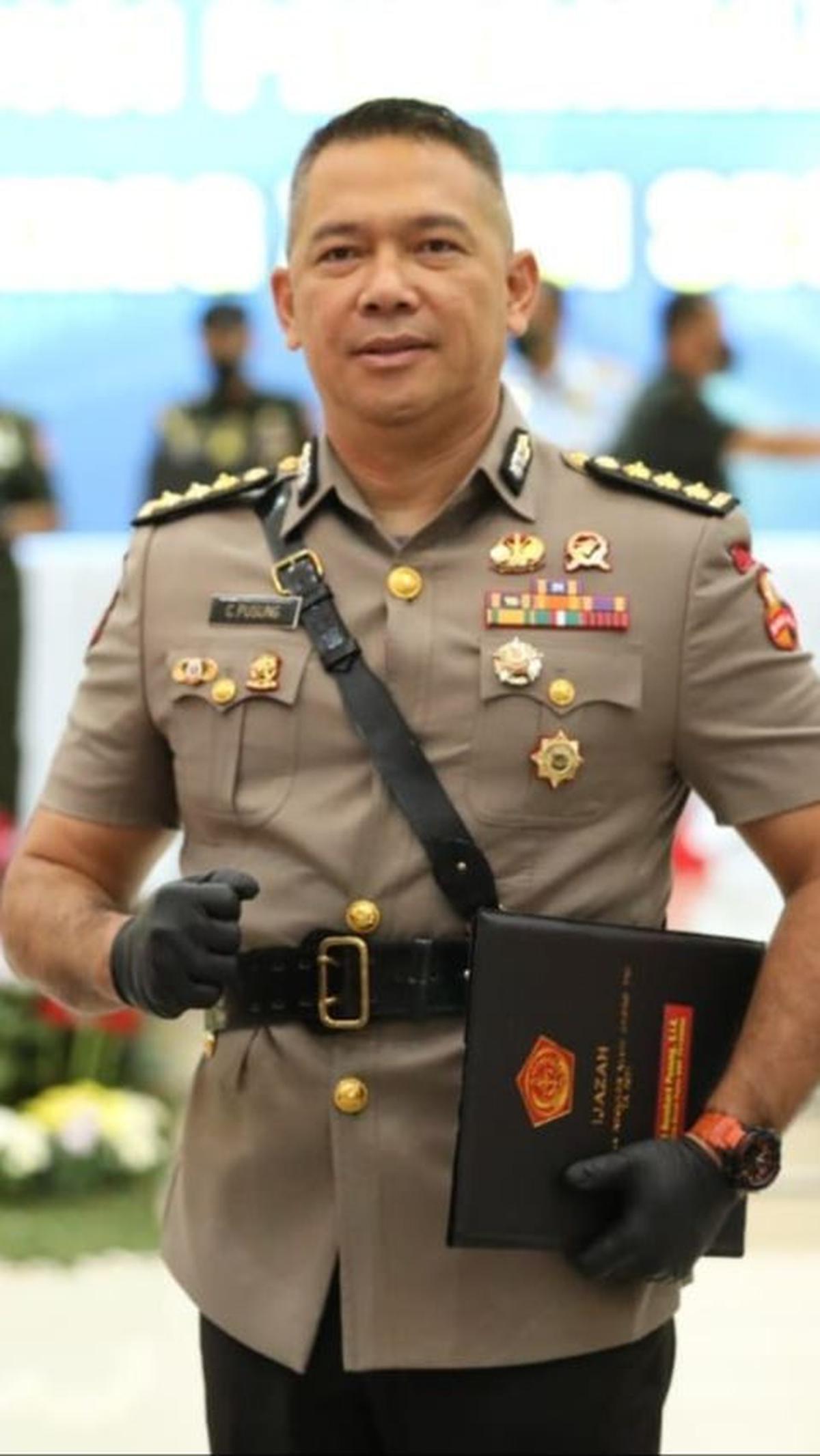 Adapun sepak terjang Christ Reinhard Pusung di lingkungan Polri adalah sebagai berikut:<br>