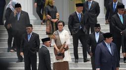 Presiden Prabowo Subianto juga melantik lima pejabat setingkat Menteri. (AP Photo/Achmad Ibrahim)