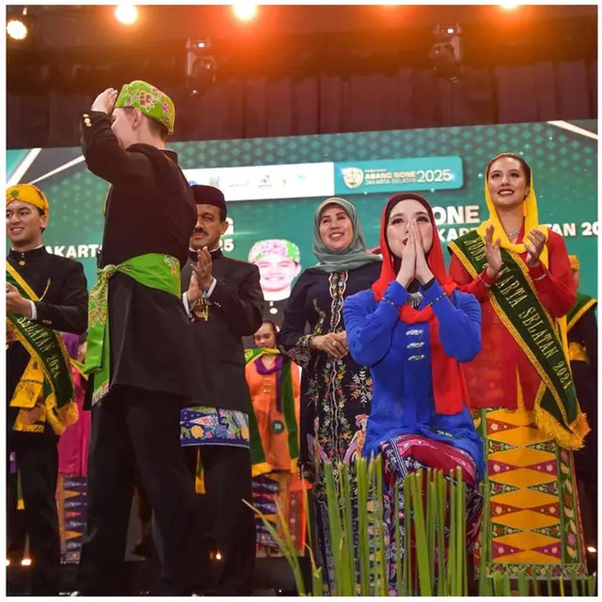 7 Potret Isabel Azhari, Putri Ayu Azhari Raih Gelar None Jakarta Selatan 2025