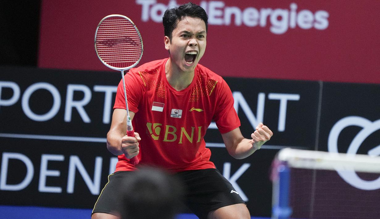 Indonesia meloloskan 5 wakilnya di semifinal Turnamen Bulu Tangkis Swiss Open 2022. Dalam laga perempatfinal yang digelar di St Jakobshalle, Jumat (25/3/2022) kelimanya berhasil mengalahkan lawan-lawannya. Hanya Leo Rolly Carnando/Daniel Marthin yang tumbang. (AFP/Ritzau Scanpix/Claus Fisker)