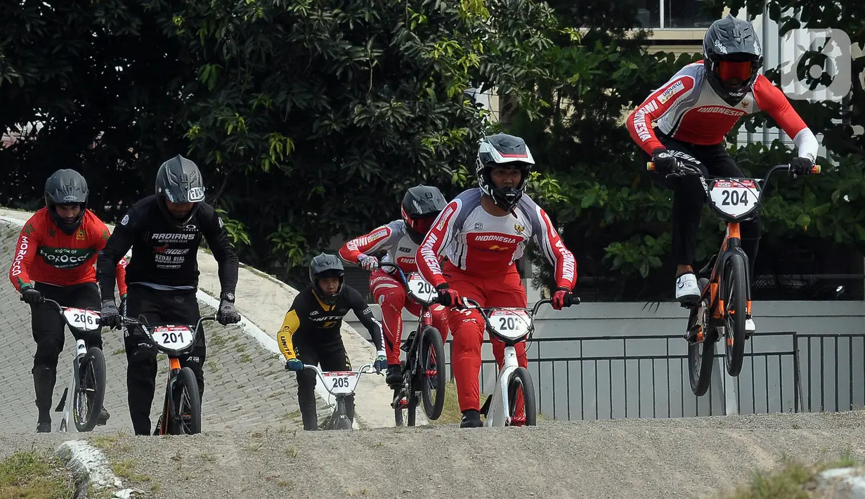 Kejuaraan ini juga sudah mendapat pengakuan dari organisasi balap sepeda internasional, Union Cycliste Internationale (UCI). (merdeka.com/Imam Buhori)