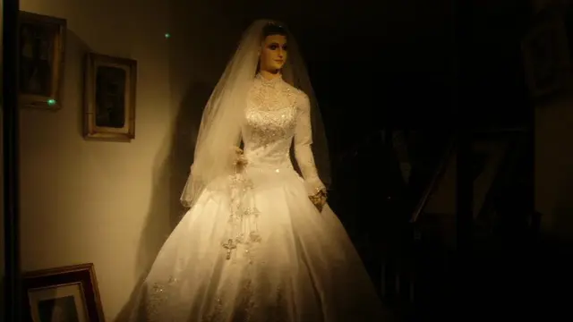 Mengerikan, Manekin Cantik Berbusana Pengantin Ini Ternyata Mayat