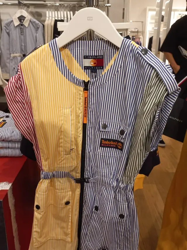 Bergaya Klasik Amerika di Era 90an dengan Koleksi Outfit Tommy Hilfiger x Timberland
