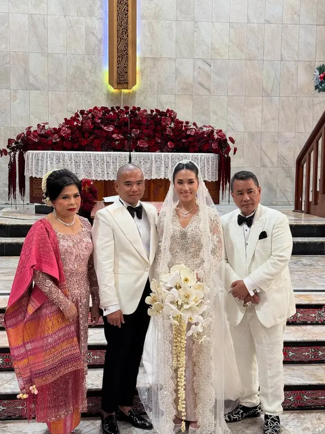Frank Hutapea dan Winona Delany Menikah