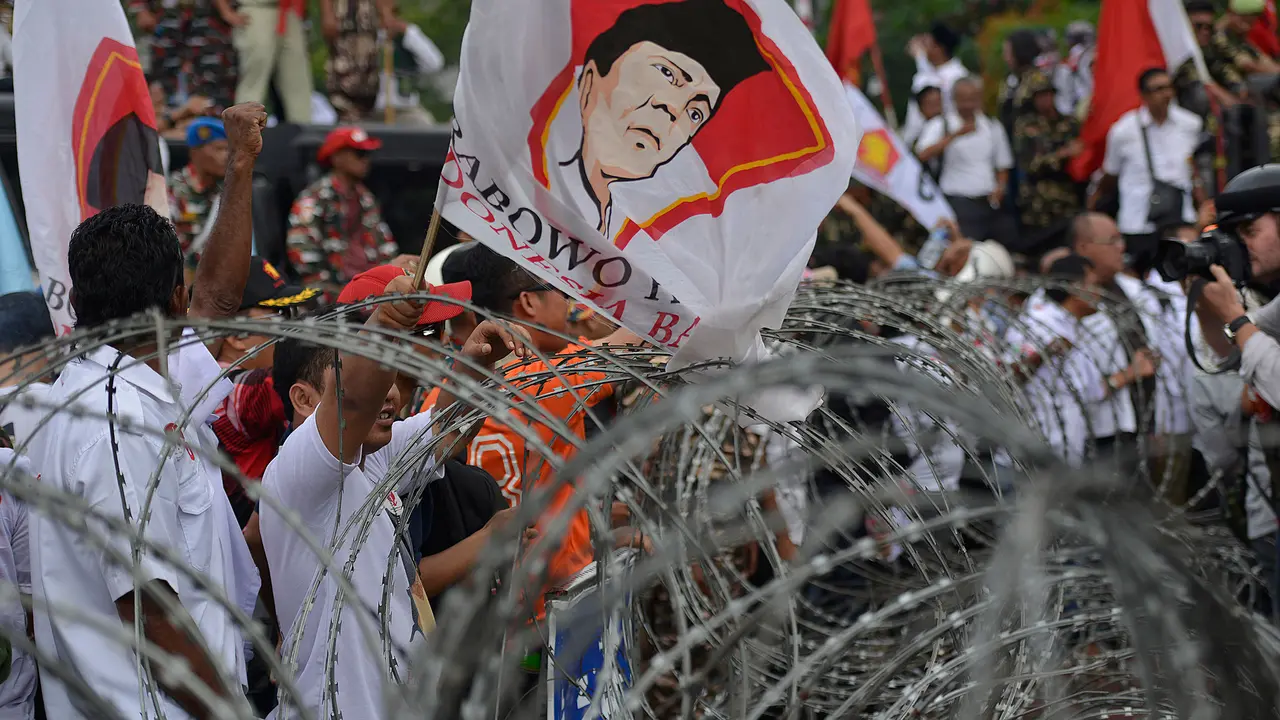 Prabowo-Jenguk-lip-siang-140822