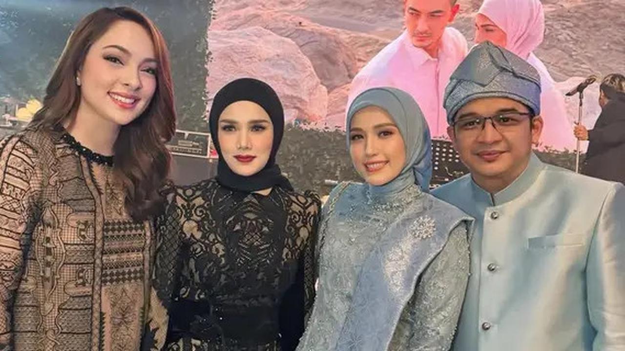 6 Potret Cantik Anggun Reisa Broto Asmoro Kondangan Pernikahan Putri Zulhas, Datang Bareng Suami yang Jarang Tersorot Kamera