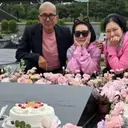 Kenang Mendiang Istri di Hari Ulang Tahun, DJ Koo Jun Yup Kunjungi Makam Barbie Hsu