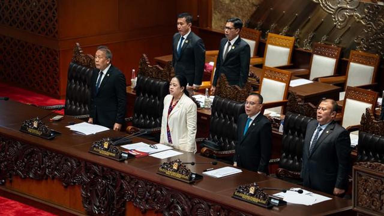 Penutupan Sidang DPR, Puan Ungkap Dukacita Atas Gugurnya Pasukan Perdamaian RI di Lebanon