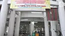 Penampakan los daging, ayam potong, dan ikan basah yang berada di pasar Rusunawa Pasar Rumput, Jakarta, Selasa (15/10/2019). Pasar yang berada di Rusunawa Pasar Rumput terdiri dari dua lantai. (merdeka.com/Iqbal Nugroho)