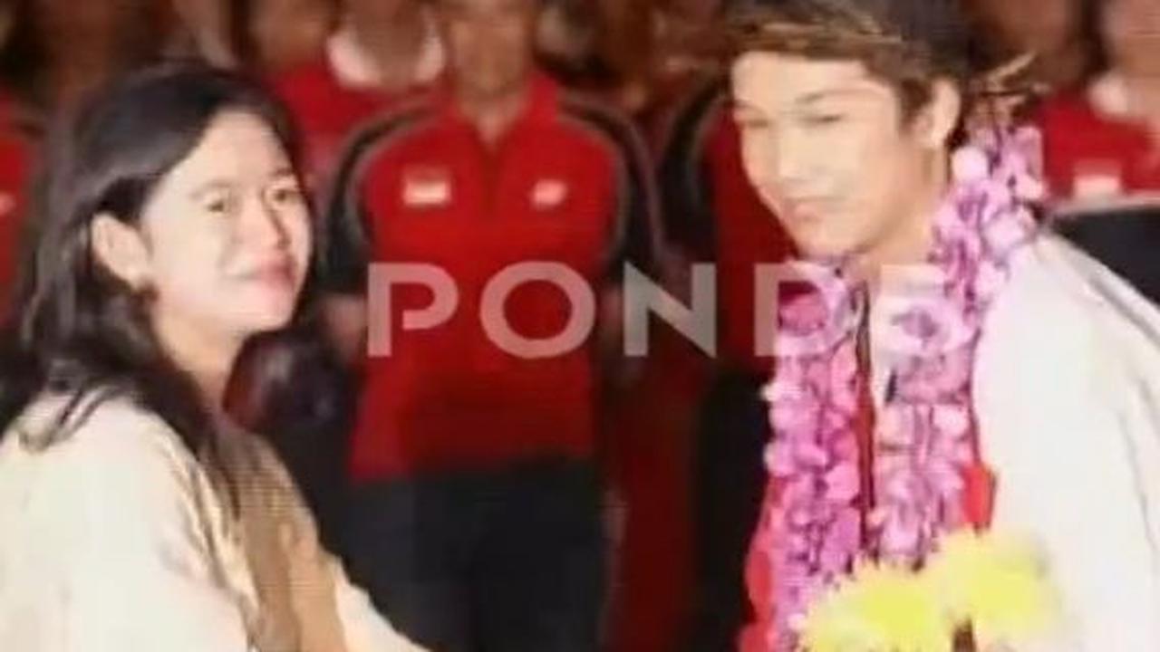 Sejumlah tokoh penting di Indonesia juga turut antusias menyambut kedatangan sang atlet. Salah satunya ialah Puan Maharani.