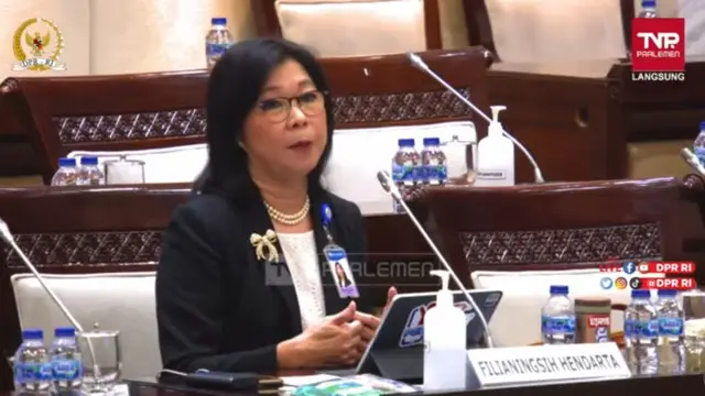 Kepala Departemen Kebijakan Sistem Pembayaran BI Filianingsih Hendarta dalam Fit and Proper Test Deputi Gubernur Bank Indonesia di DPR.